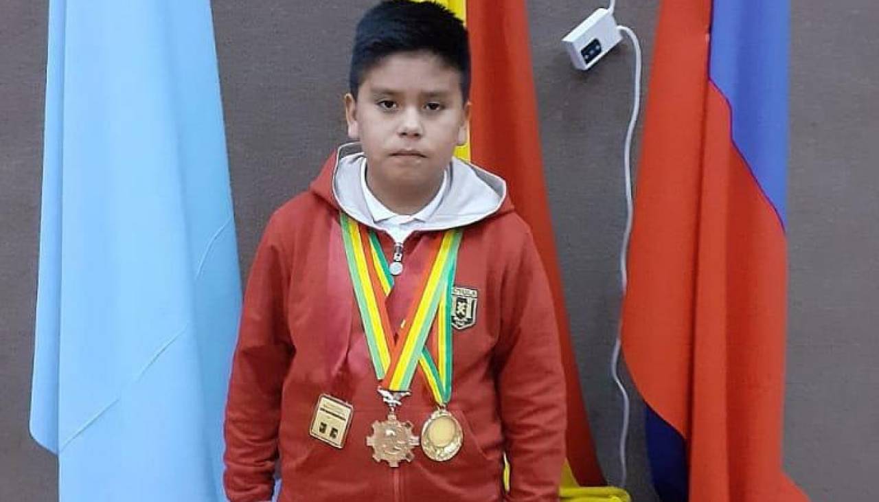 Jefferson Conde destaca en las matemáticas y ya ganó competencias internacionales a sus 9 años