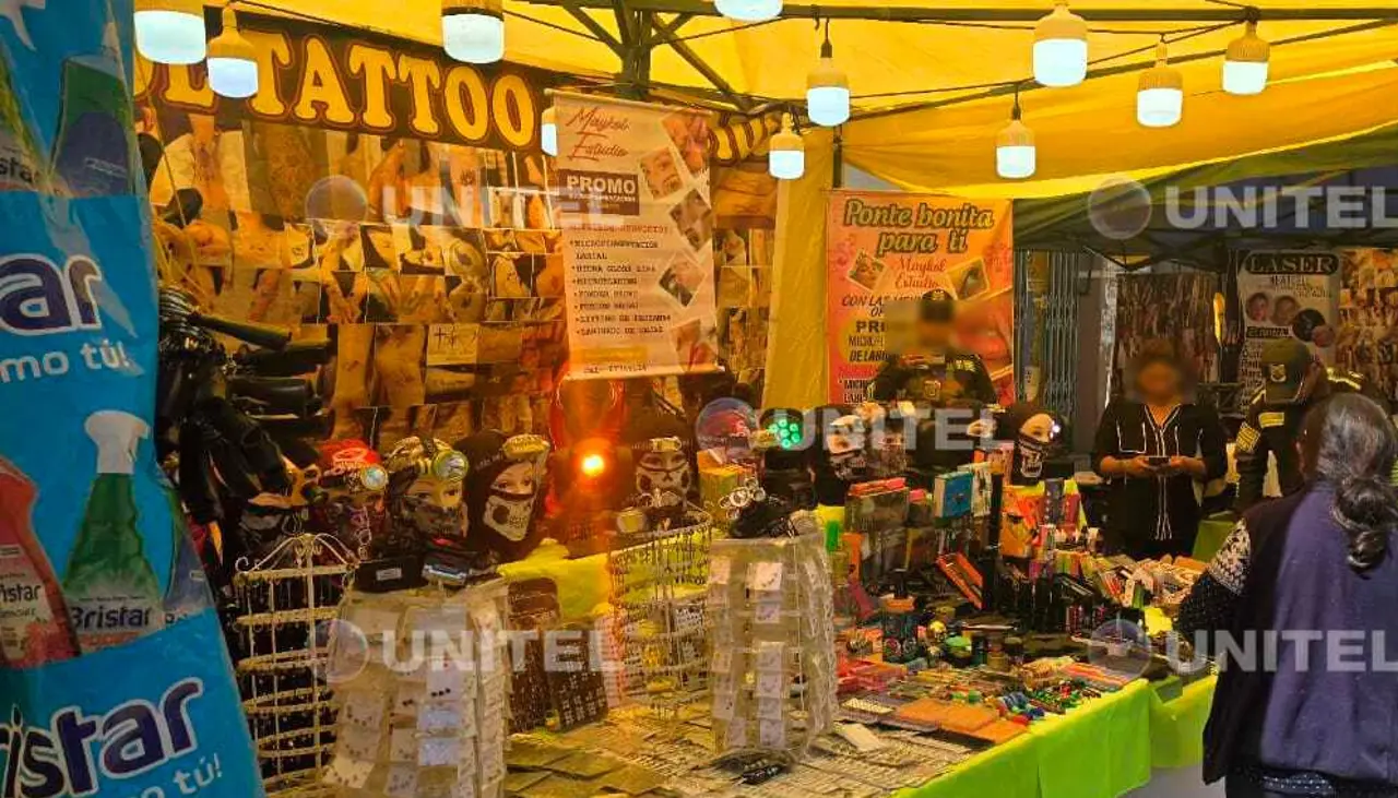 Detienen a una comerciante que ofrecía proyectiles y réplicas de armas de fuego en plena festividad de Urkupiña