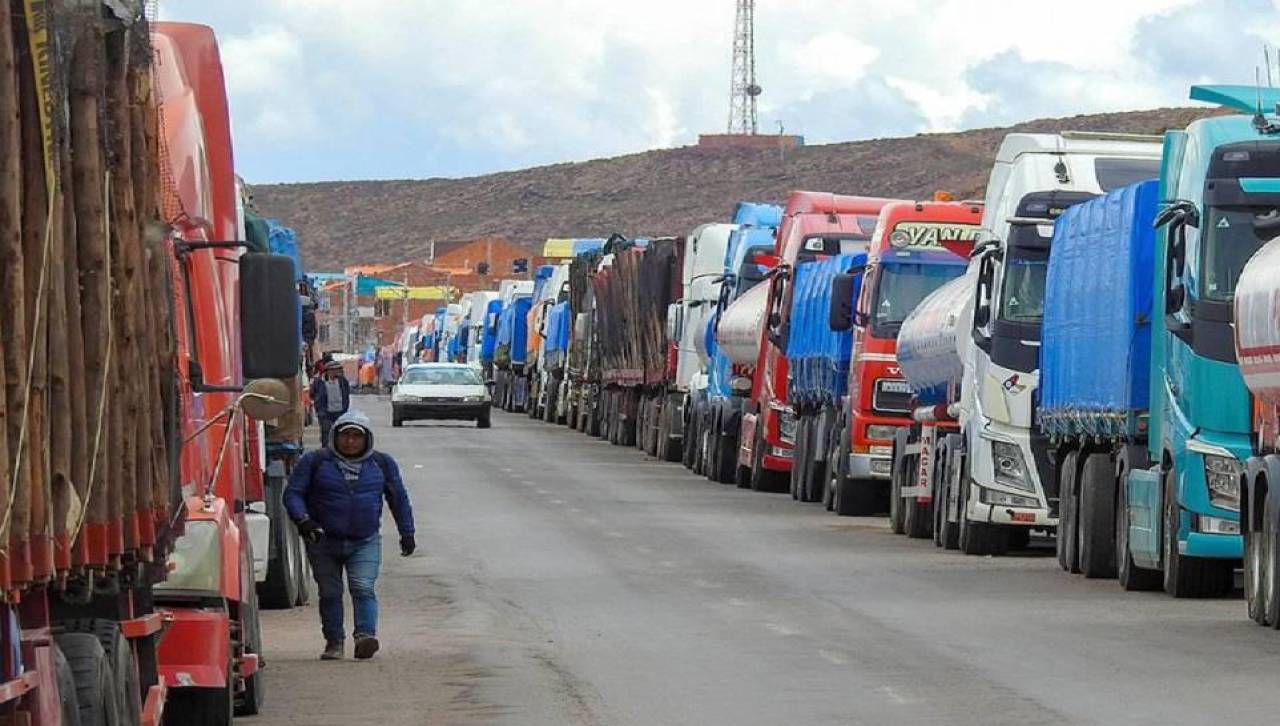 Transporte Pesado pide “mano dura” al Gobierno frente a los bloqueos del evismo 