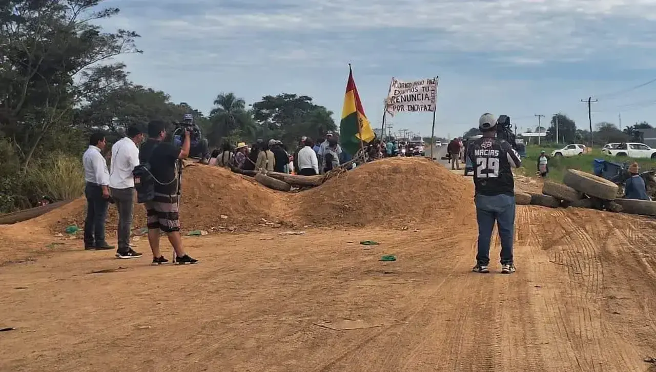 El bloqueo en San Julián: se avizora un posible diálogo entre el gobernador y los movilizados