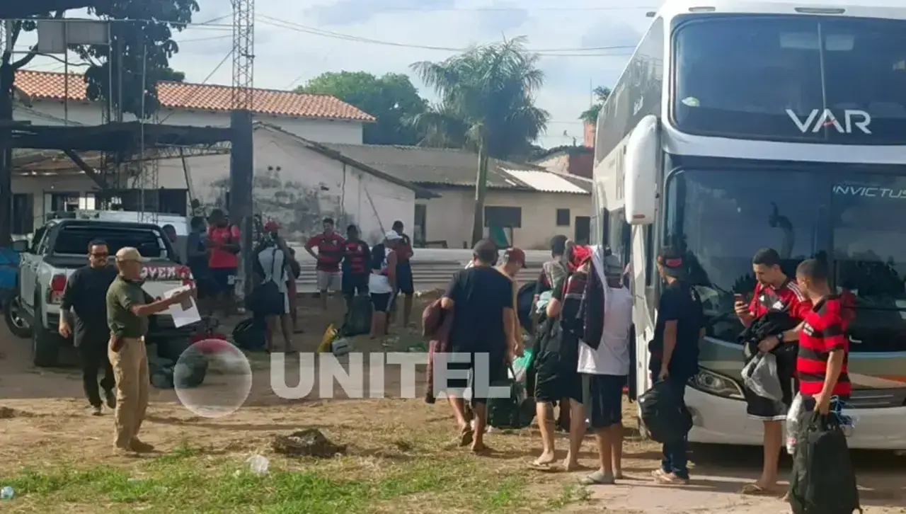 Juez dicta libertad irrestricta para 18 hinchas de Flamengo aprehendidos en Santa Cruz