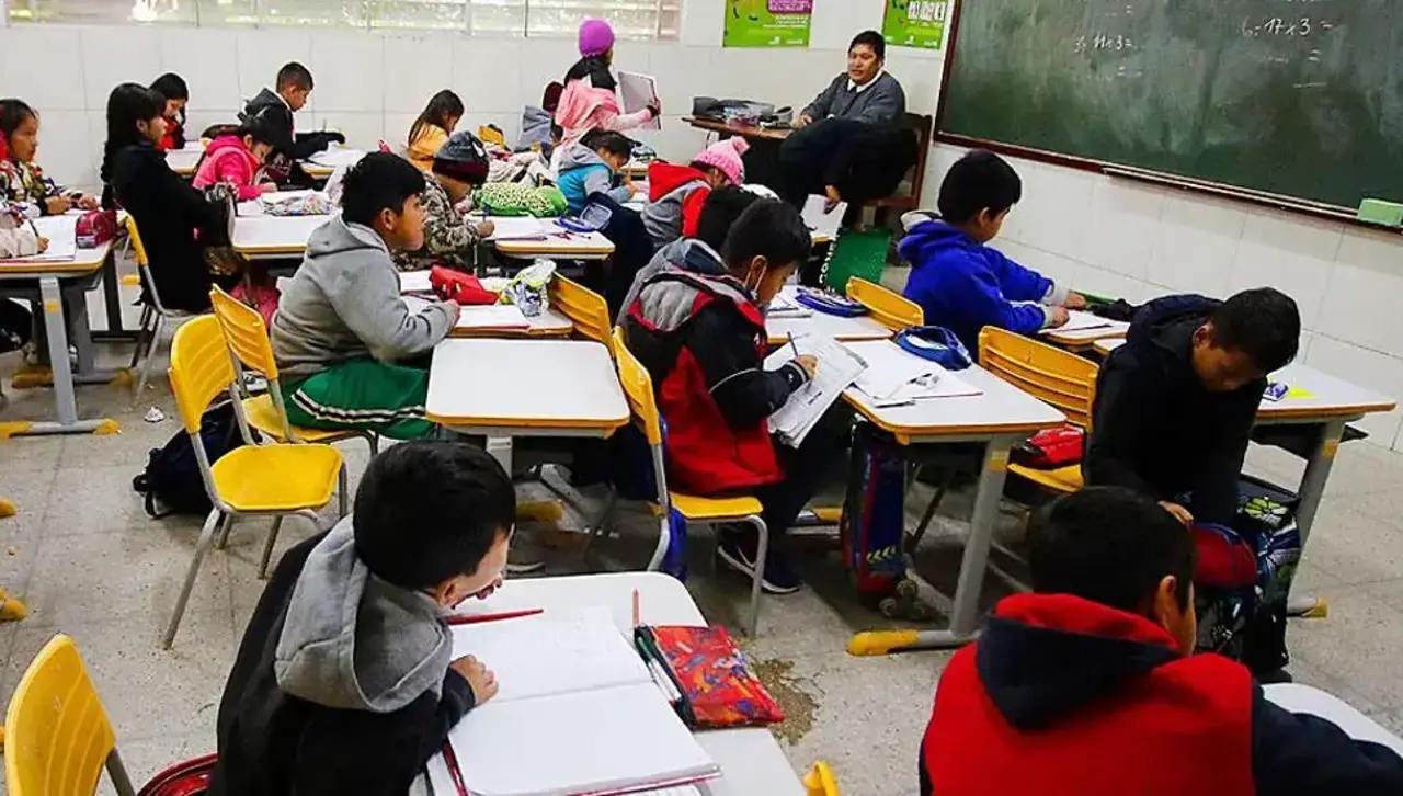 Comienza el frío, ¿desde cuándo se aplicará el horario de invierno en colegios?