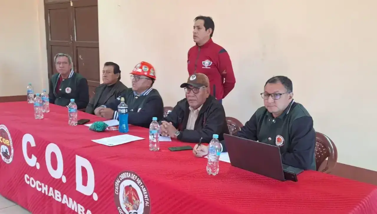 Ampliado de la COD de Cochabamba plantea “sugerir” a la COB un cuarto intermedio humanitario para ir a diálogo