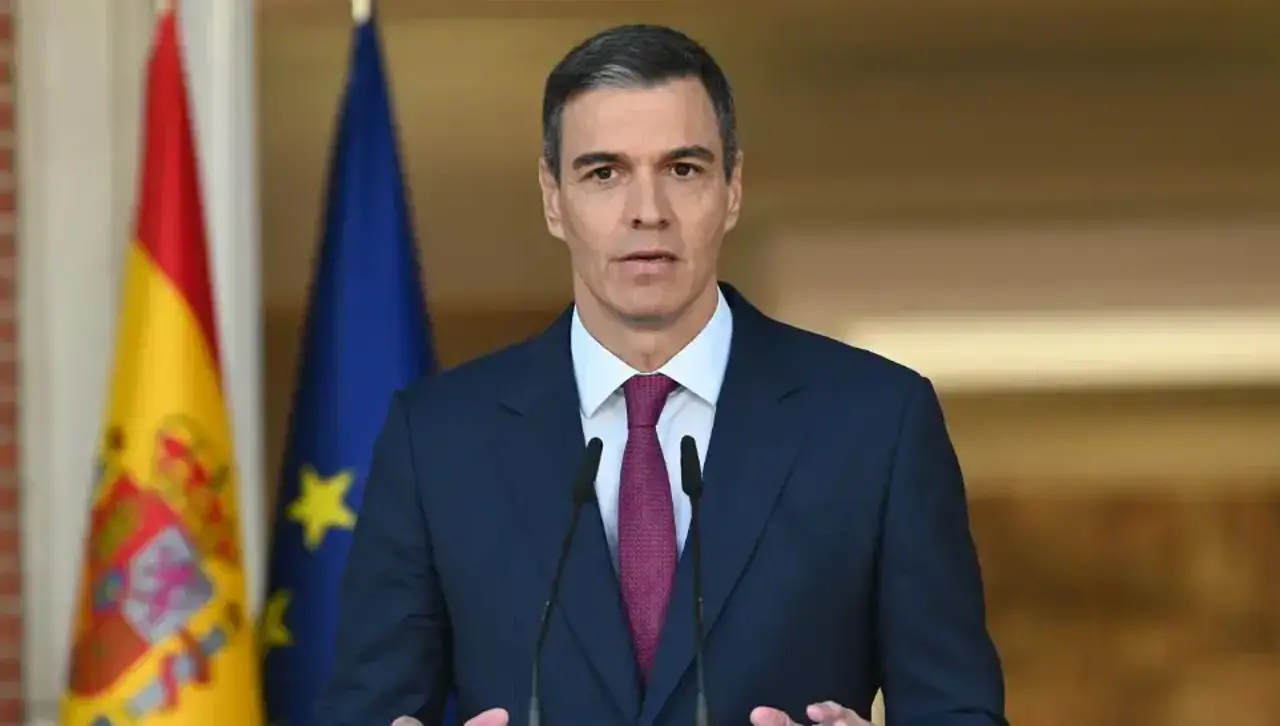 Sánchez dice que España no reconocerá una intervención que viola el derecho internacional