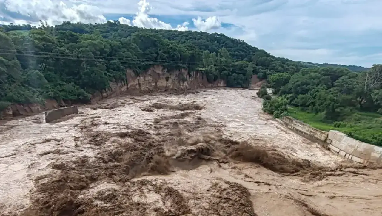 Santa Cruz: Buscan desde el lunes a un pescador arrastrado por el río en San Juan