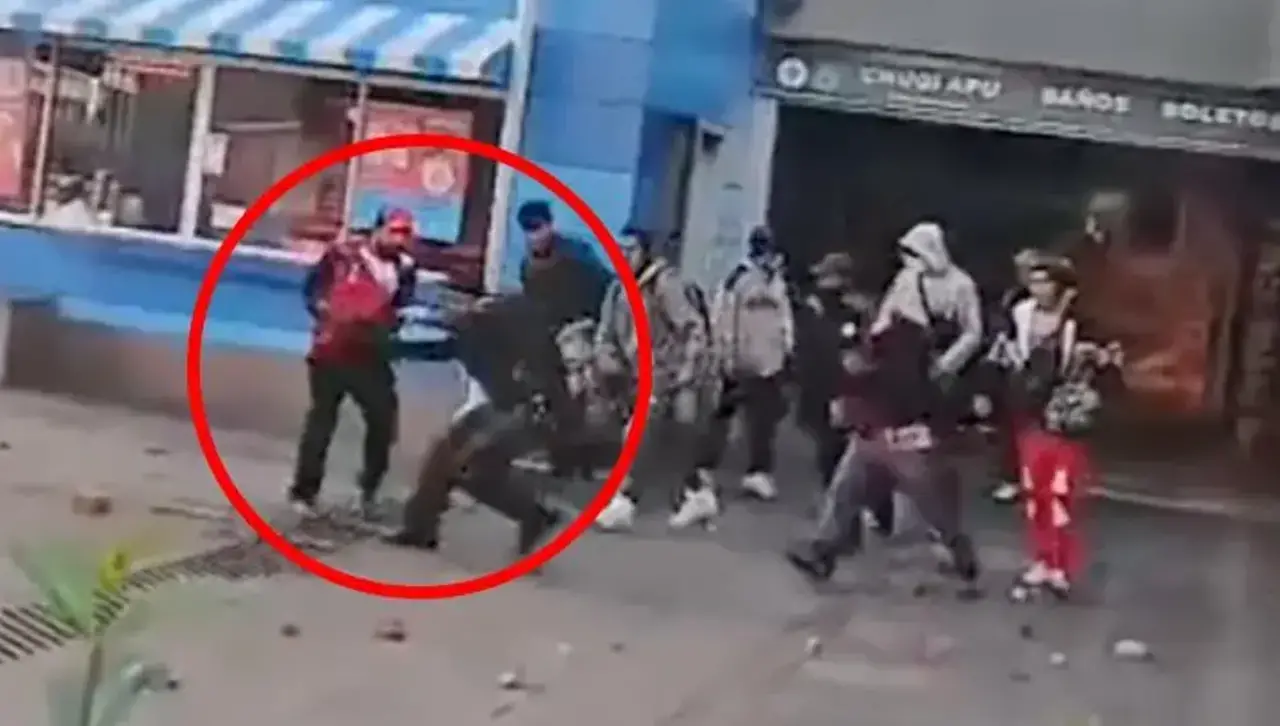Acusados de golpear a un policía en el teleférico niegan haber sido ellos y dicen que fueron obligados a marchar