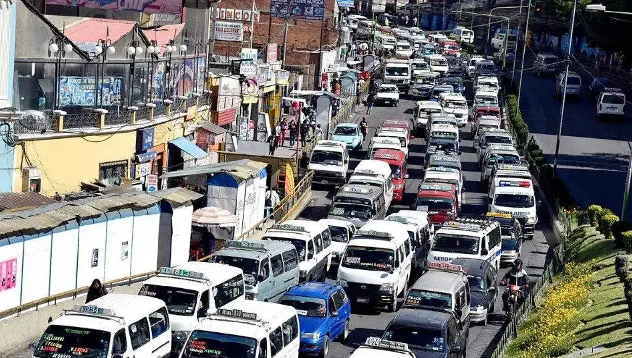 Transporte Libre anuncia que no acatará el paro de choferes contra el fin de la subvención al diésel