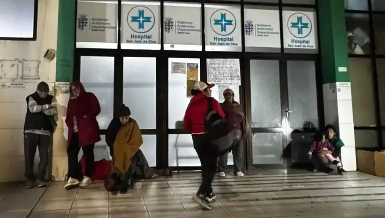 Trabajadores de salud cumplen su segunda semana de paro indefinido pese a pedido de cuarto intermedio