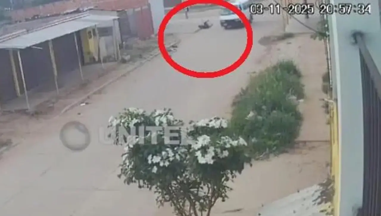 Conductor de minibús que atropelló a una estudiante entregó menos de Bs 3.000 para atención médica y fue dejado en libertad