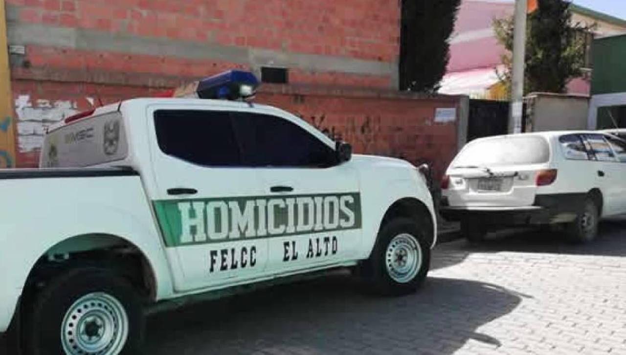 Hombre muere tras ser brutalmente apuñalado en su casa por dos mujeres con las que estaba bebiendo