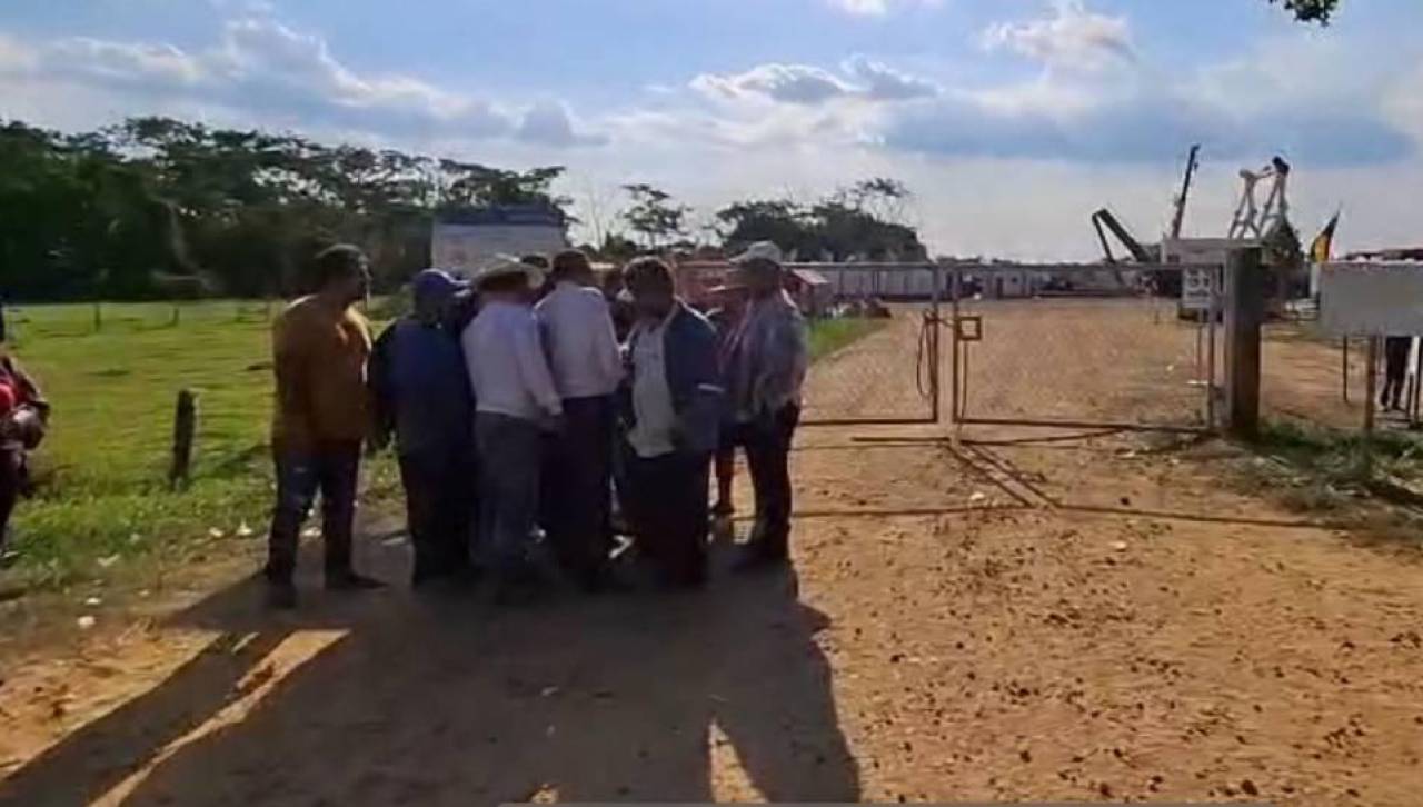 Si no llega diésel a la zona, se advierten con el cierre de válvulas del pozo petrolero en San Juan