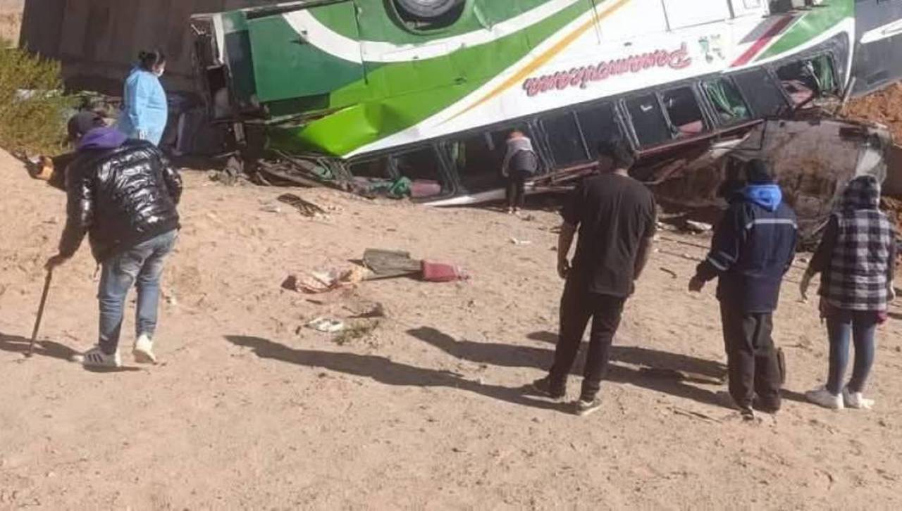 Tragedia en Uyuni: Cinco integrantes de una familia están entre los 19 fallecidos en el accidente