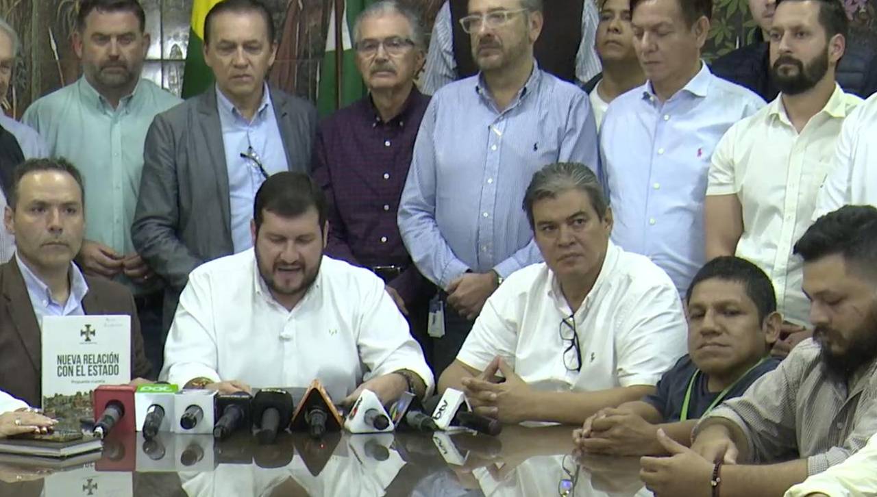 Bloqueos: Cívicos convocan a Asamblea de la Cruceñidad y piden al Gobierno que restablezca el orden