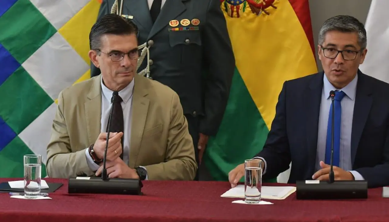 Gobierno reformulará el PGE 2026 para “reducir al menos un 30%” el déficit fiscal e incluirá un artículo que permita la revisión hasta febrero