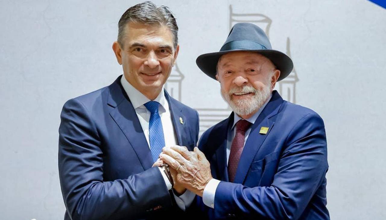 Lula y Paz acuerdan acelerar las negociaciones entre Petrobras y YPFB para explotar gas