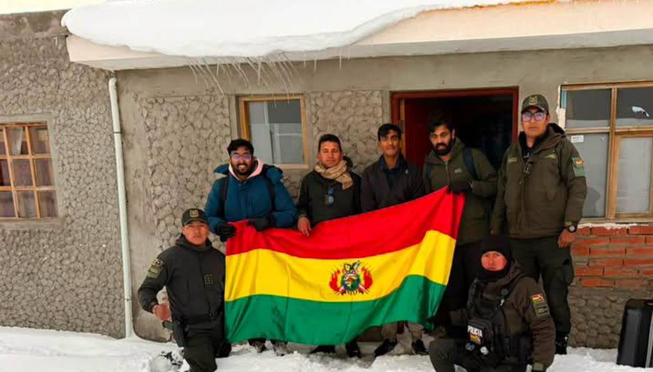Rescatan en Bolivia a tres turistas estadounidenses atrapados por nevada en zona fronteriza con Chile