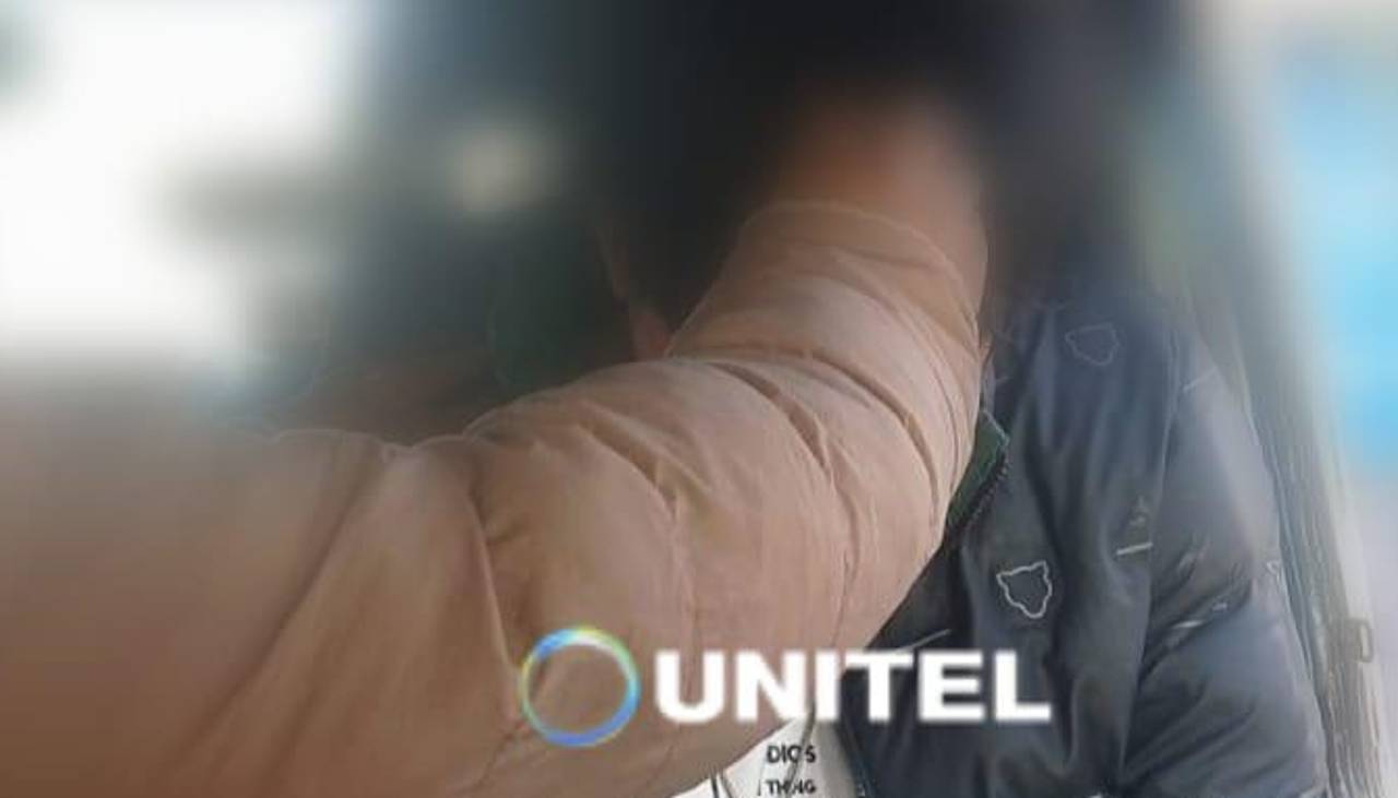 Un joven es encontrado con un cuchillo clavado en la cabeza y está consciente