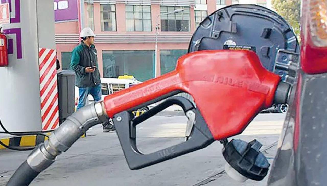 “No hemos recibido resarcimiento por la gasolina”, dice dirigente de los Yungas y advierte con protestas