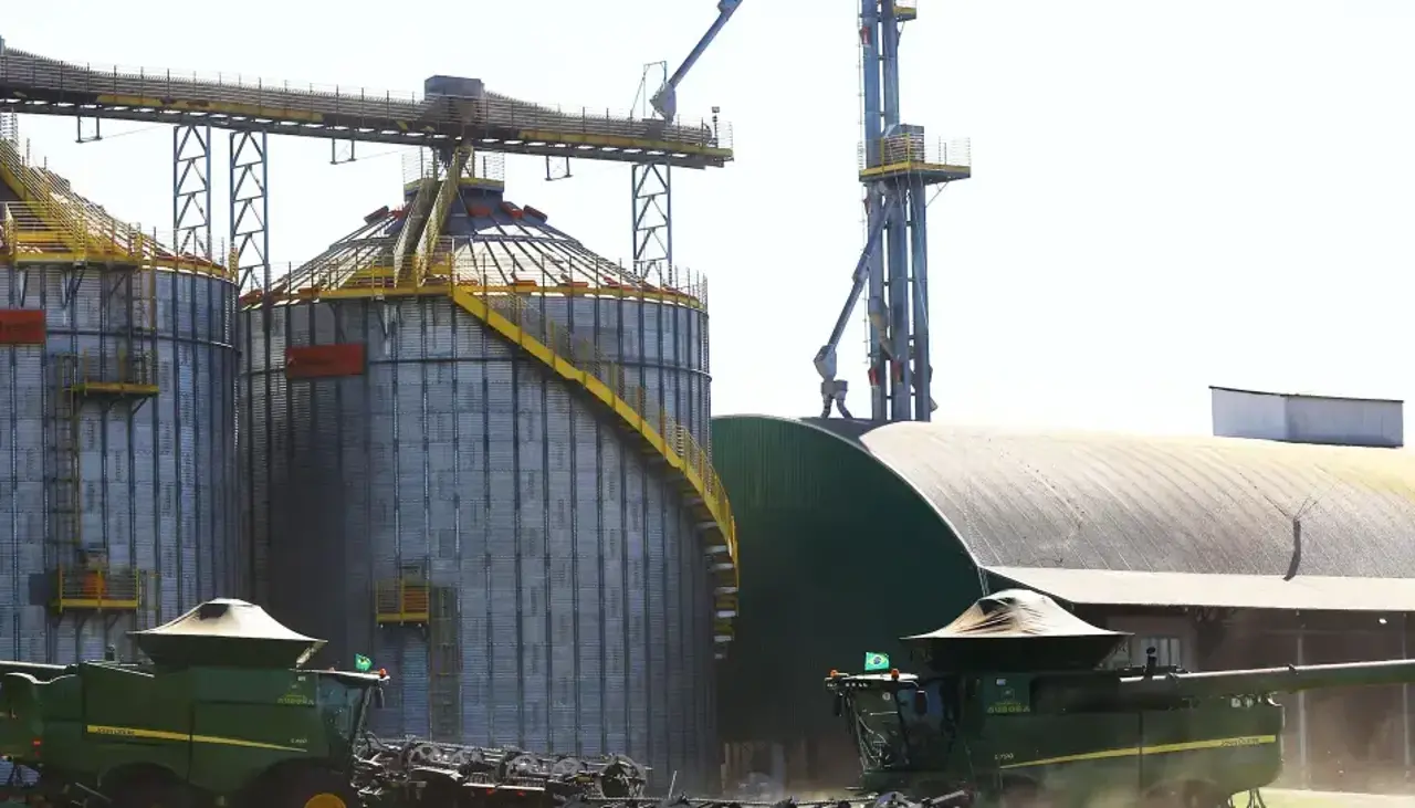 Gobierno reglamenta la exención de arancel e IVA para la importación de insumos y plantas industriales