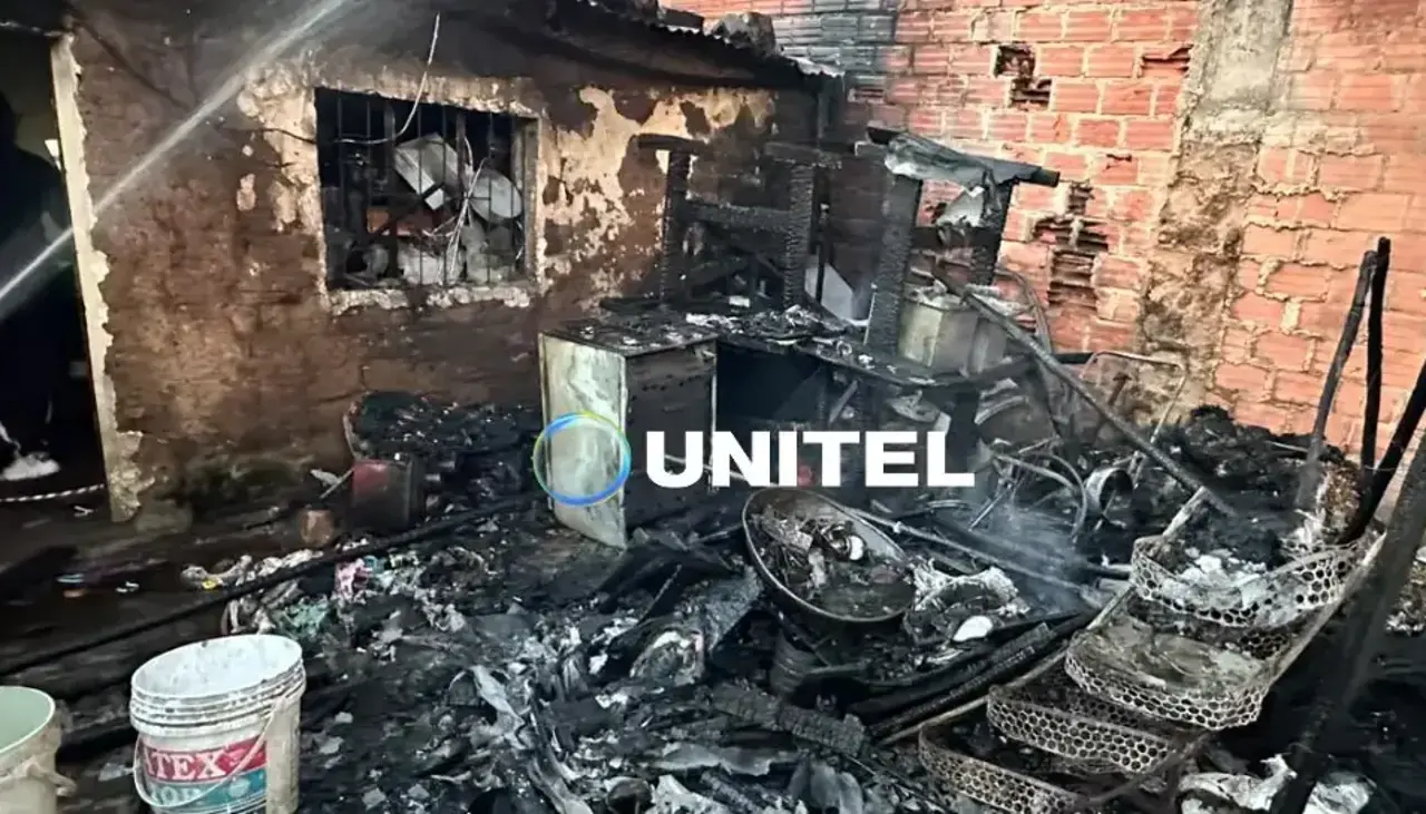 “Se ha quemado todo”: Madre y sus dos hijos se quedaron sin nada tras el incendio en su casa en El Alto