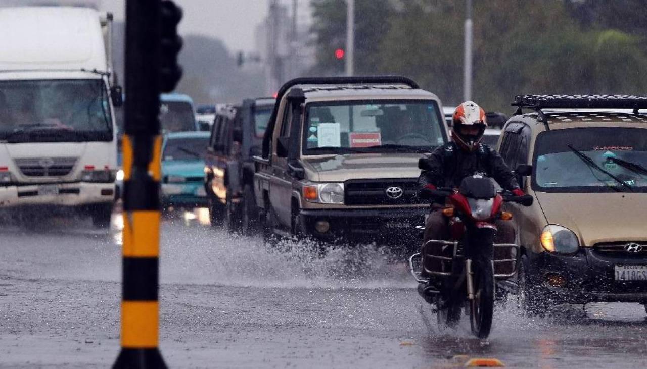 ¿Cuánto tiempo se quedarán las lluvias en Santa Cruz?