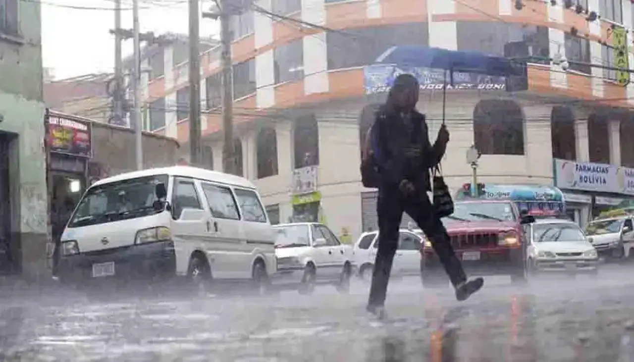 ¡Tome previsiones! Pronostican lluvias y descenso de temperaturas en varias regiones de Bolivia