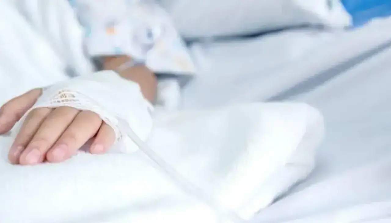 Cochabamba: dos heridos por el conflicto por la basura tienen parálisis en parte de sus cuerpos, uno está con fractura de cráneo, informa un médico