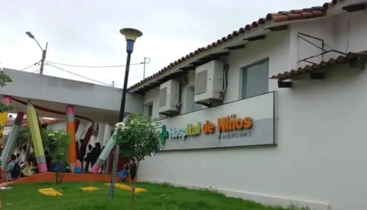 Incendio en vehículo: Uno de los niños quemados tiene lesiones en el rostro, manos y tórax