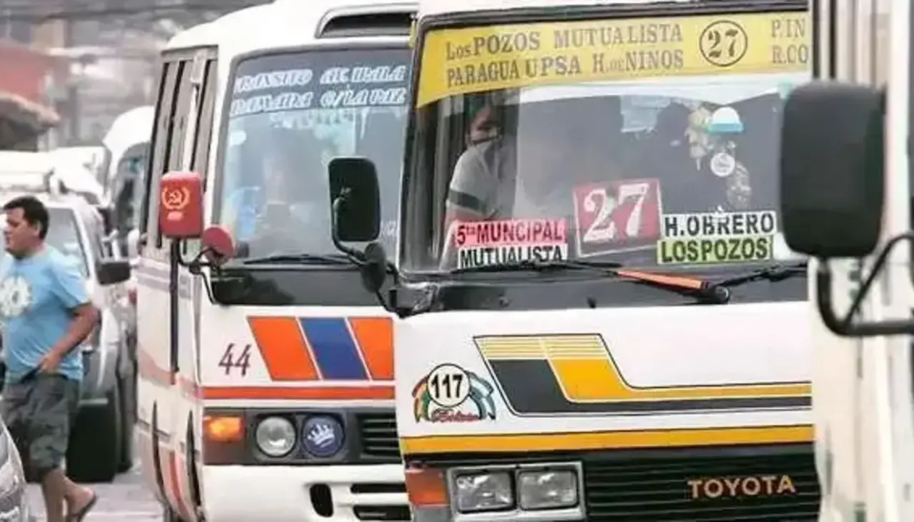 Alcalde cruceño: “El pasaje se mantiene en Bs 3”, pero se hará un estudio para definir nuevo monto