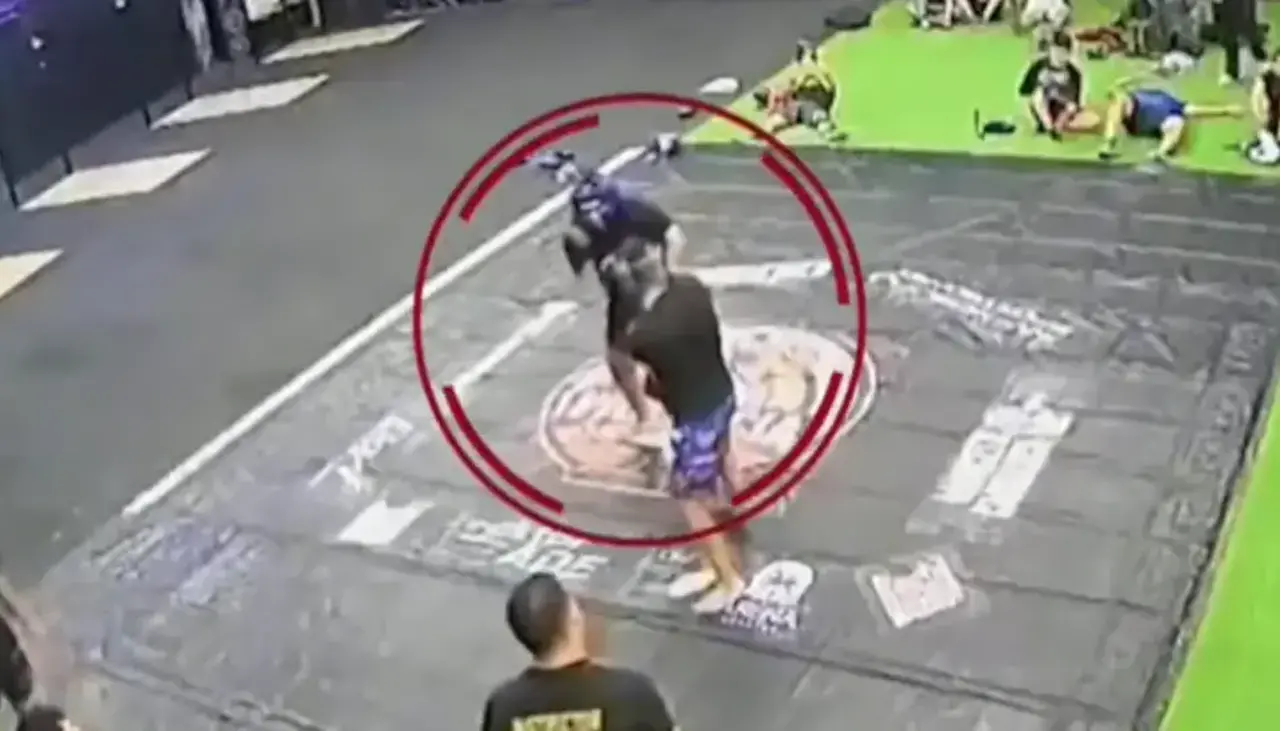 “(El adolescente) estuvo sufriendo tantos meses”: Piden que juicio por muerte en pelea de boxeo sea por homicidio