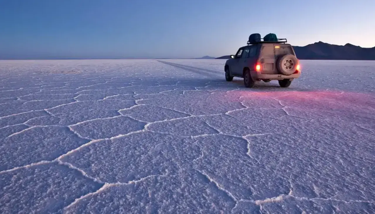 El Salar de Uyuni está entre los mejores lugares para visitar el 2026, según revista internacional