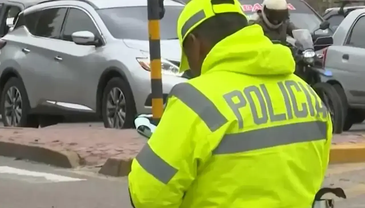Video: Tras persecución, conductores atraparon a un chofer que atropelló a una mujer en Cochabamba