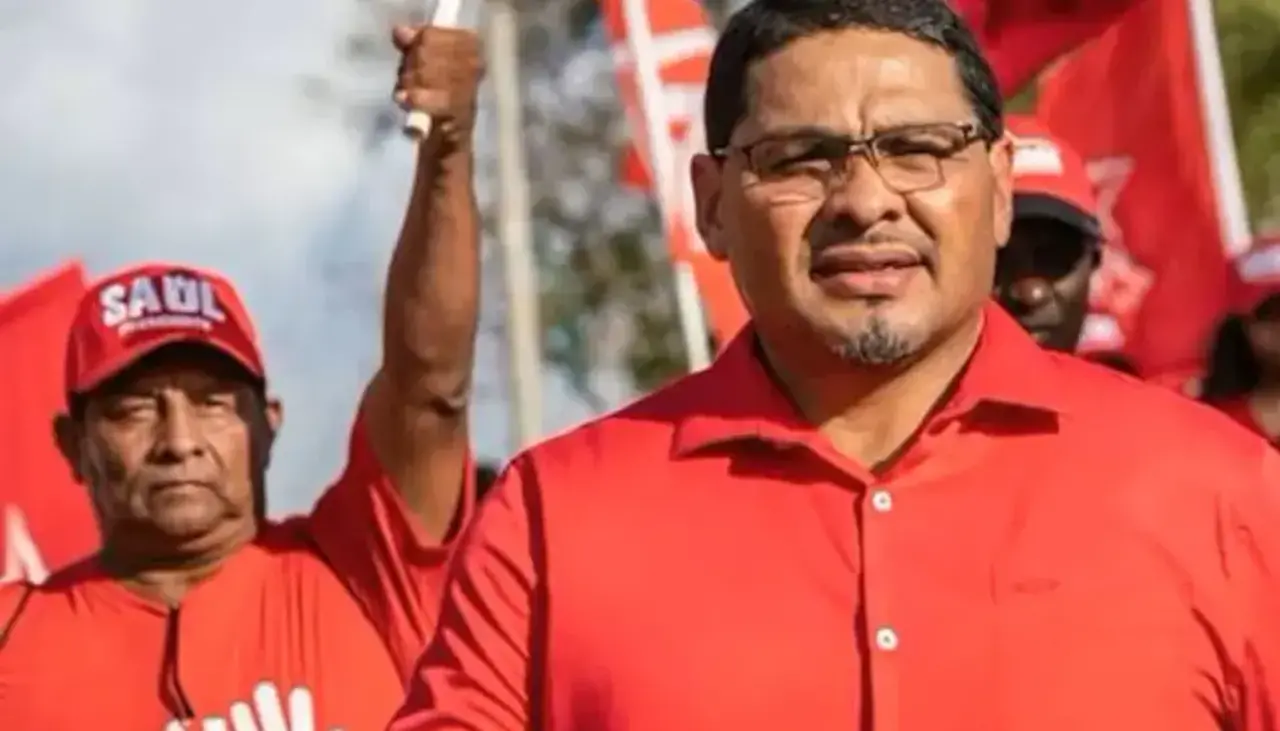 Sindicalista panameño que pidió refugio a La Paz salió de Bolivia, según medios de Panamá