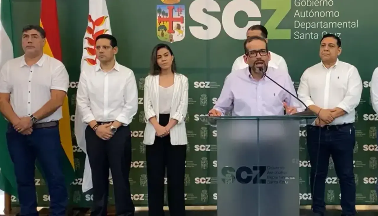 Santa Cruz: Gabinete de Camacho presenta su renuncia y ALD elige su directiva ad hoc