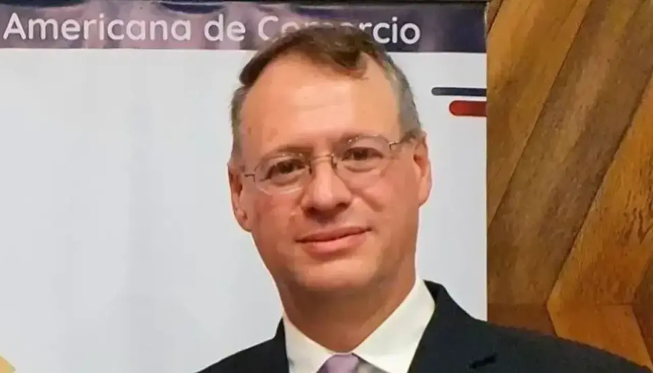 “Se inventan una militancia trucha”: Dunn aparece inscrito en el MAS, dice que no es parte de él y denuncia que su trámite de baja no avanza