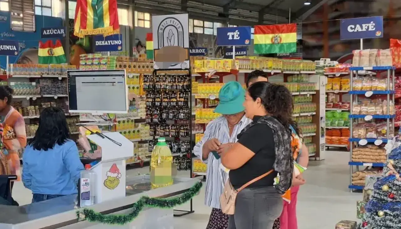 Ministro de Desarrollo anuncia que se eliminará la subvención a los alimentos porque generan corrupción