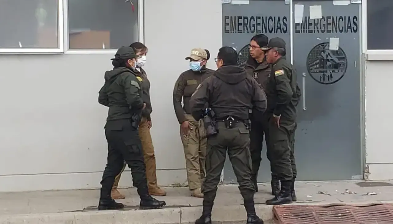 Buscaba refugio: Cae la mujer sindicada de intentar matar a sus tres hijos en El Alto 