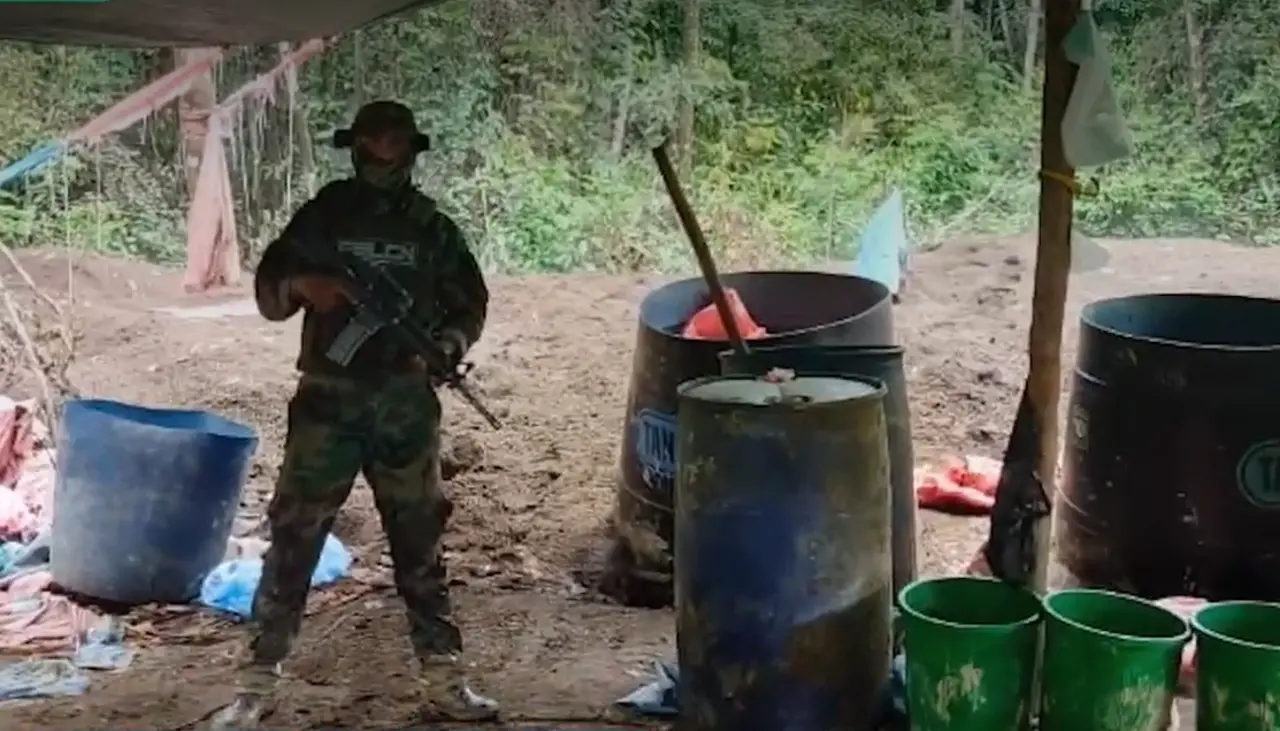 Fuerza antidrogas destruye 18 fábricas de cocaína en el trópico de Cochabamba