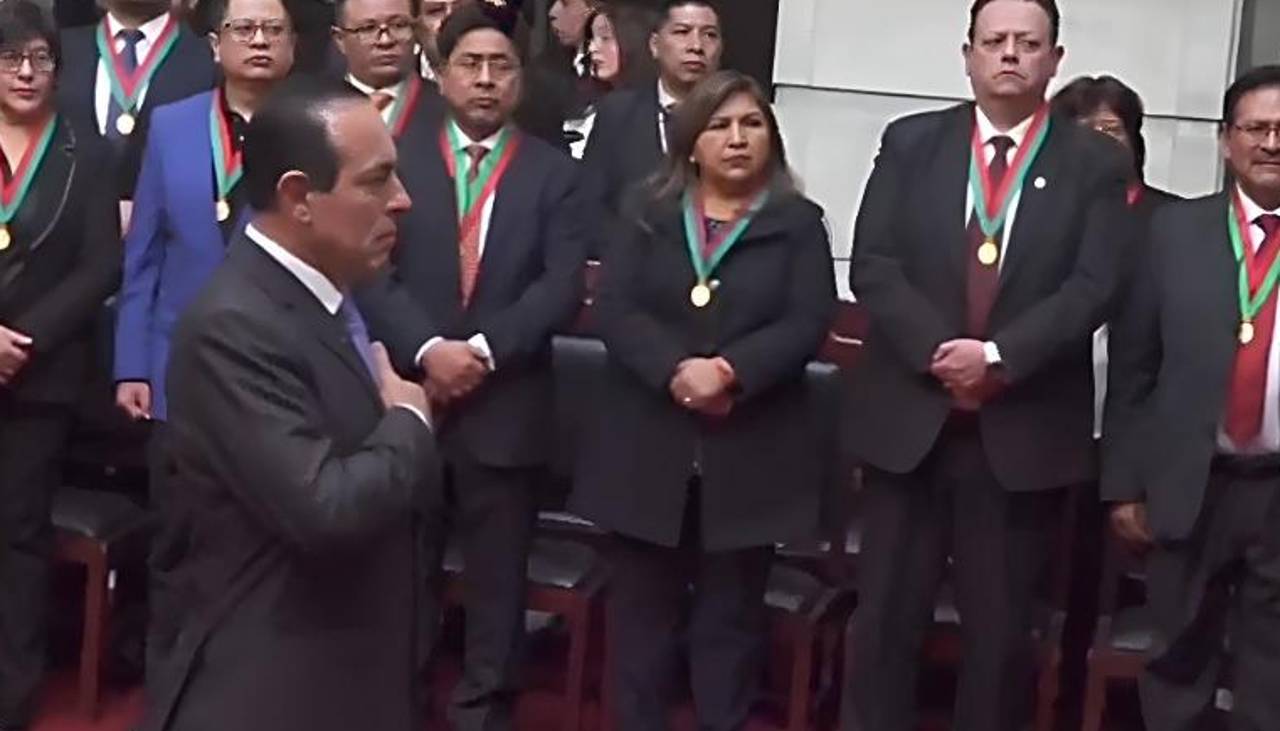 César Dockweiler jura como alcalde del municipio de La Paz 