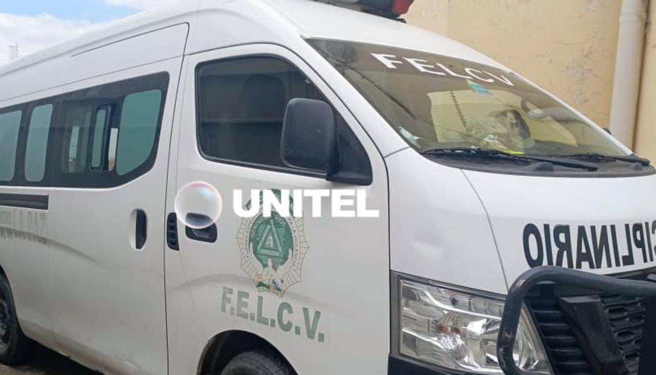 Hallan a una mujer sin vida debajo de una cama con signos de violencia en La Paz