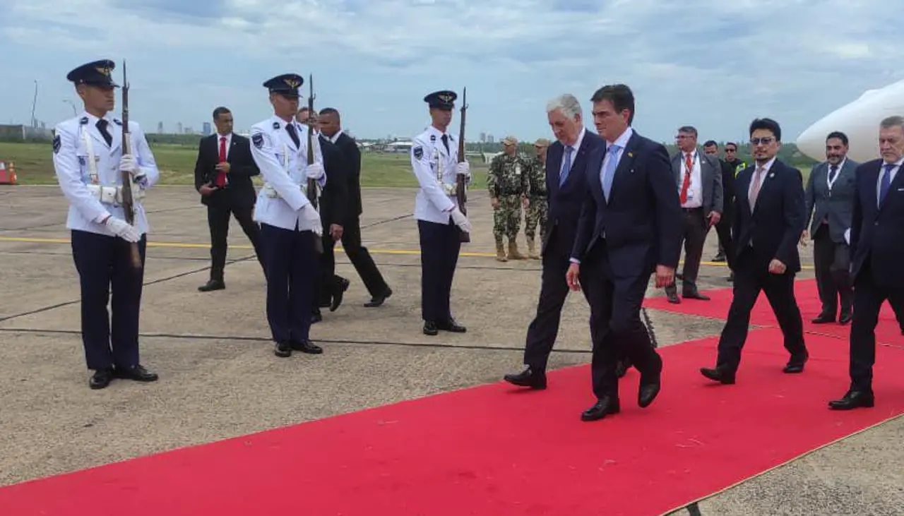 “Bolivia no viene a ocupar espacios, viene a construir oportunidades”, señala Paz en su primer viaje oficial como presidente