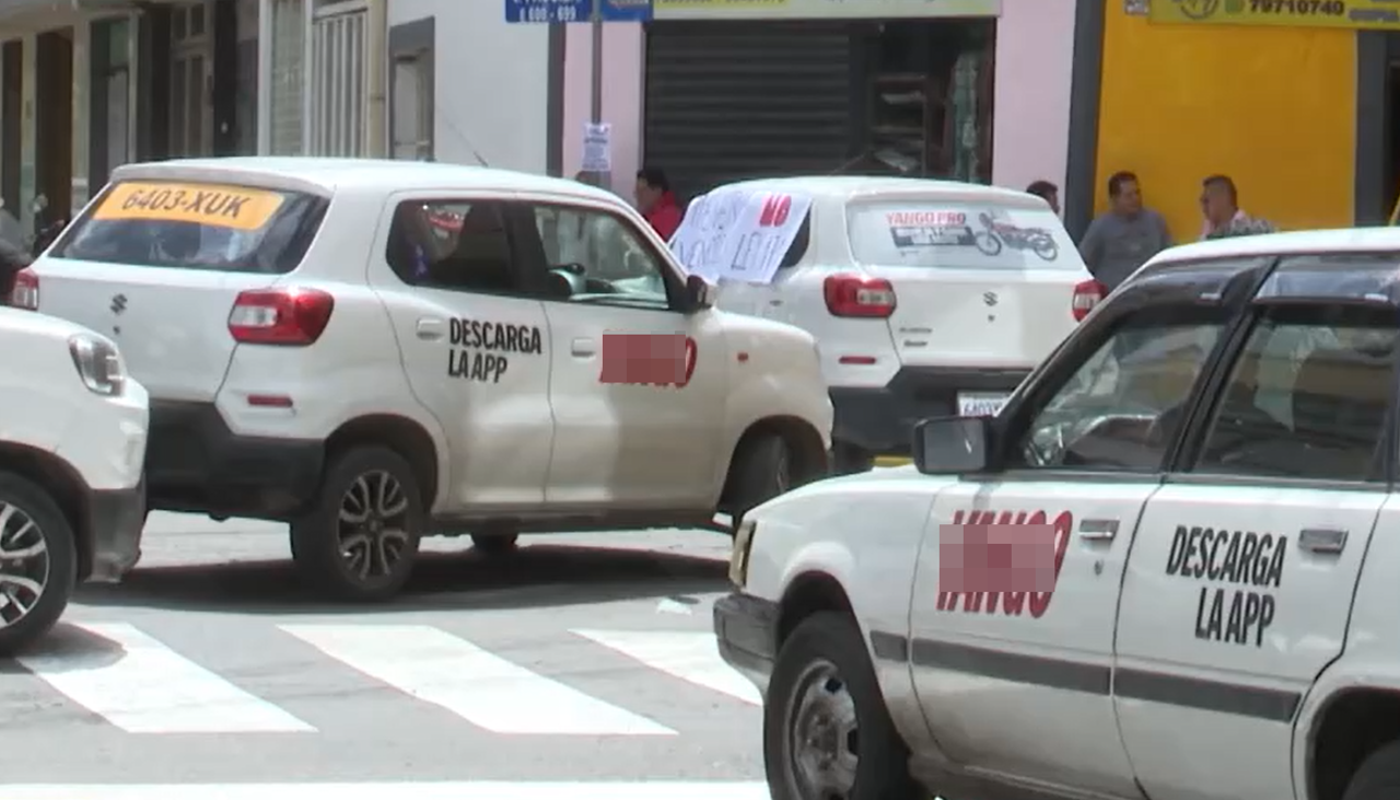 Cochabamba: Disputa por ley municipal “Taxi Seguro”, conductores de aplicación rechazan esta normativa