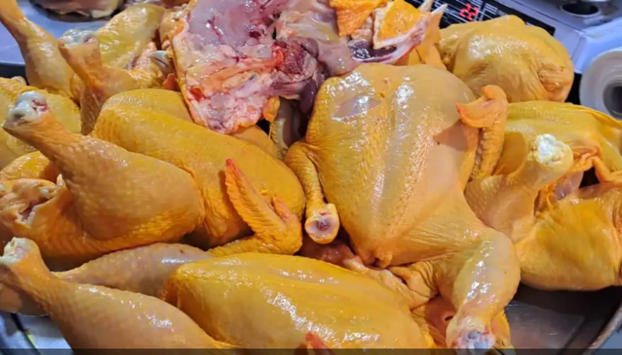 El kilo de pollo en mercados de Santa Cruz se vende en Bs 19,50 este miércoles