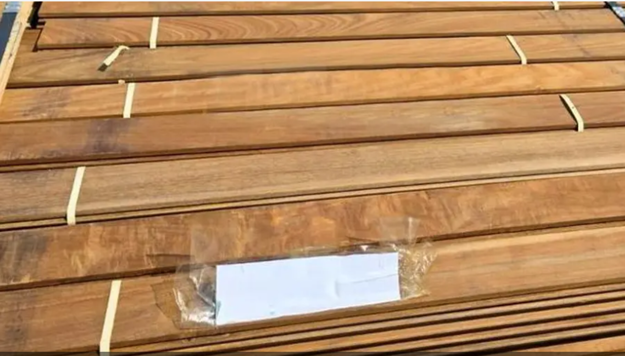 “Fue un show mediático del fiscal de Chile”: Liberan carga de madera en la frontera y sector forestal exige resarcimiento de daños