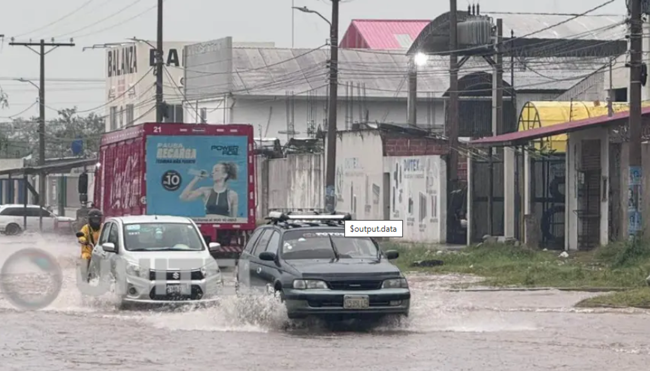 La capital cruceña amanece con calles inundadas: ¿Hasta cuándo seguirán las lluvias?