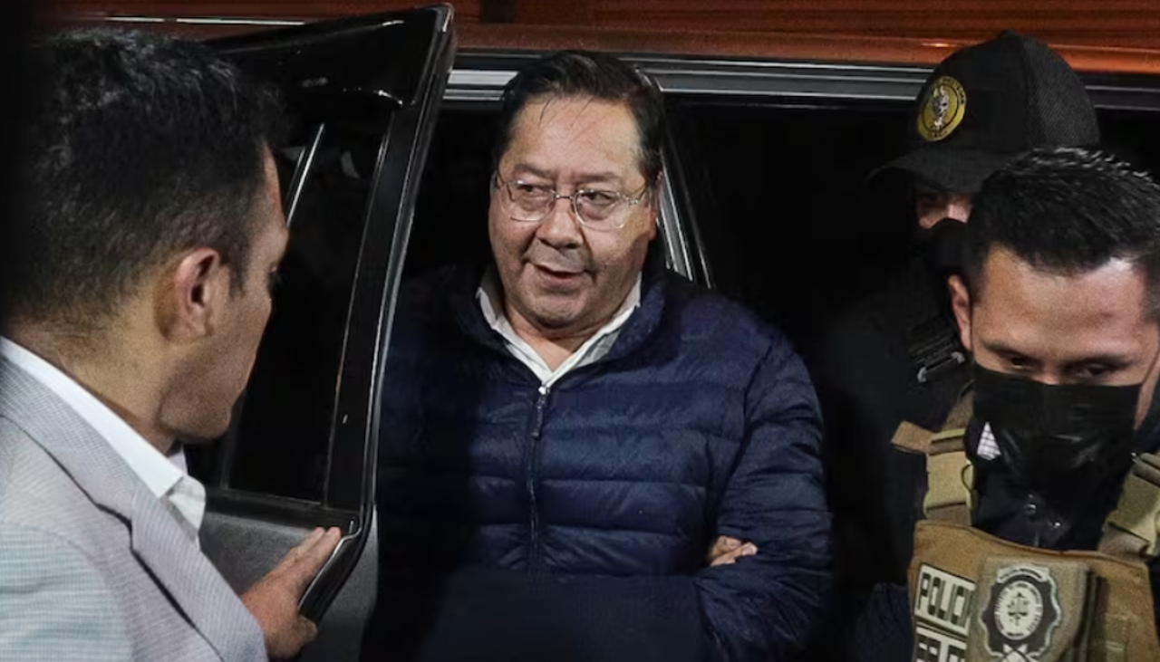 Juez ordena el traslado del expresidente Luis Arce a un centro oncológico y dispone revisar su situación jurídica