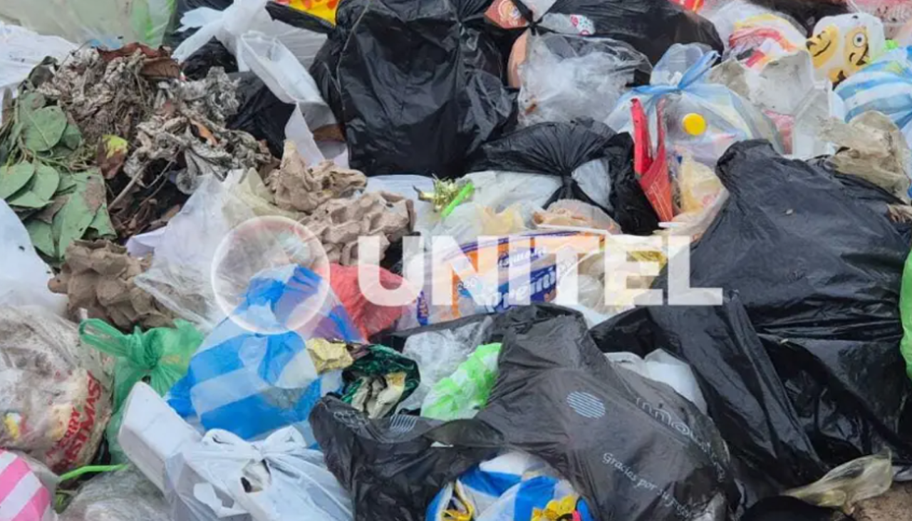 Santa Cruz: Vecinos denuncian basura acumulada mientras empresa recolectora exige a la Alcaldía pagar deudas