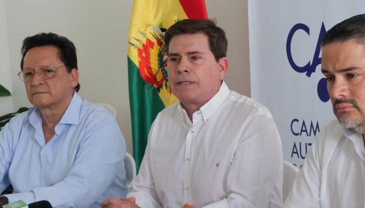 Legalización de autos chutos provocaría aumento de 1 millón de vehículos y caos en el suministro de combustible, advierte Cámara Automotor