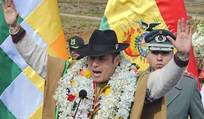 Asambleístas critican a Lara por el acto de celebración por el Día del Estado Plurinacional y dicen que busca protagonismo