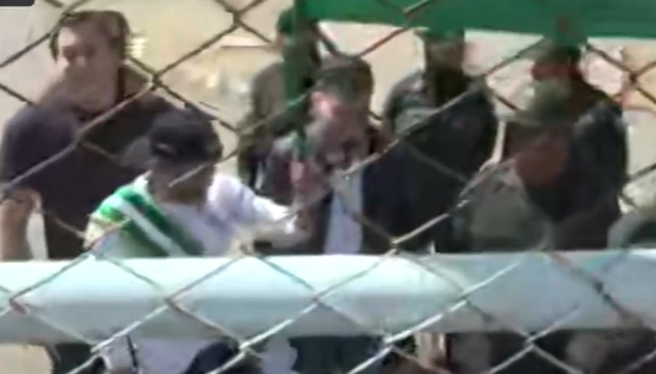 Con la bandera cruceña y su banda, Camacho sale de Chonchocoro tras dos años y ochos meses de prisión